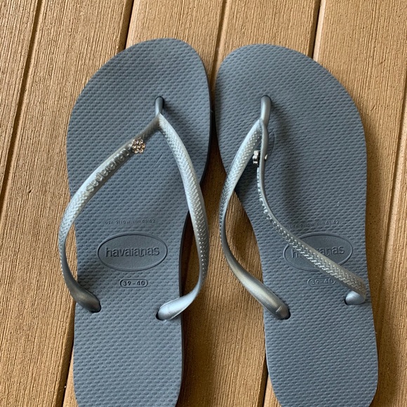 neimans gucci slides